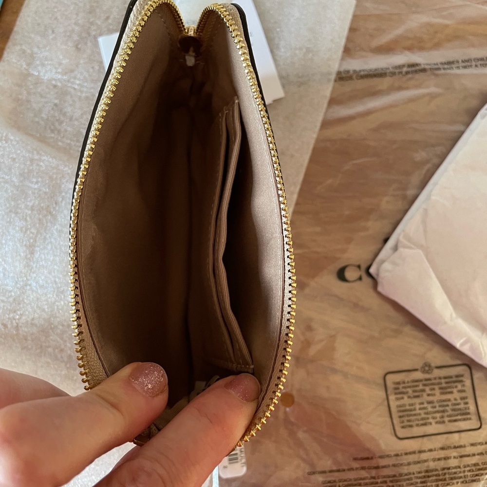 Coach - Spring Wallet - Picture 4 of 4